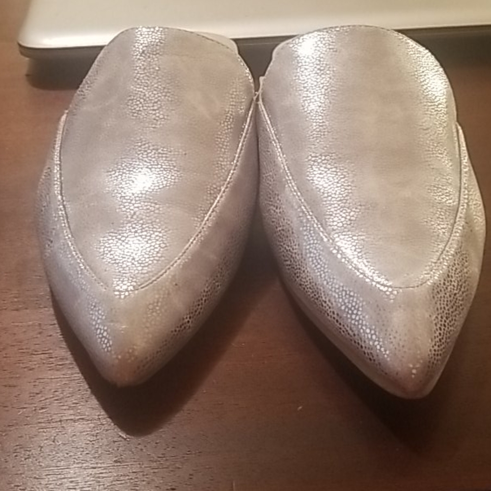 Bellini Ladies Silver Casual Flats size 11